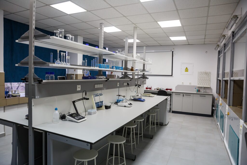 laborator ubb terapia instanewscluj-instanewscluj